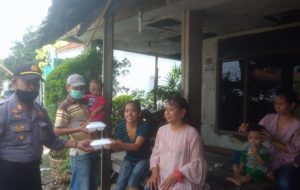 Hari Ke 44 Dapur TNI Polri, Polres Majalengka Bagikan Paket Nasi Kotak Kepada Warga Terdampak Covid-19