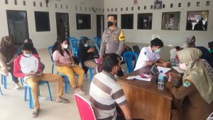 Polsek Kadipaten Monitoring Vaksinasi Warga 7 Desa Kecamatan Kadipaten