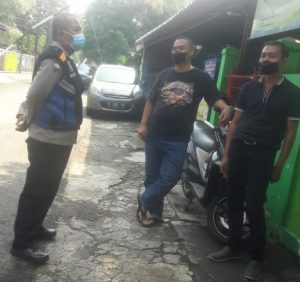 Kabid Humas Polda Jabar : Polisi Lakukan Himbauan Vaksin Booster Kepada Warga