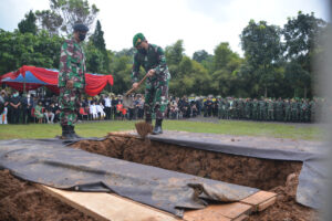 Kasad Pimpin Pemakaman Secara Militer Alm Brigjen TNI Stepanus Mahury