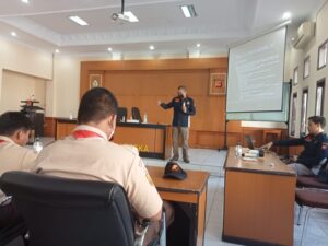 Unit Inafis Polres Majalengka Berikan Materi TPTKP Kepada Saka Bhayangkara di Aula Kanya Wasistha