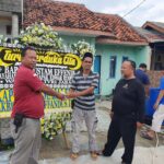 Kapolres Majalengka Takziah Ke Rumah Almarhum Orangtua Edwar Wartawan TVRI Jabar