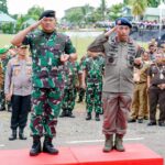 Silaturahmi Bareng Masyarakat di Papua Barat, Kapolri: TNI-Polri Solid dan Siap Kawal Program Pemerintah