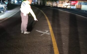 Polres Garut Cek Tkp Kecelakaan Motor Dan Mobil di Jalan Raya Bandrek Lewo