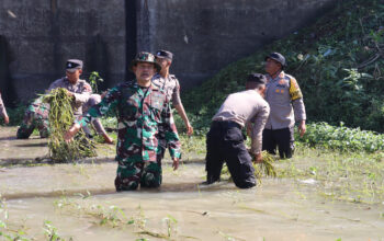 Cooling Sytem Pemilu Damai, TNI Polri di Sukoharjo Gelar Baksos hingga Bakti Kesehatan