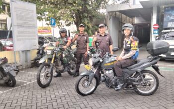 Bhabinkamtibmas Kelurahan Kebon Pisang Laksanakan Program Beyond Trust Presisi 2024 di Wilkum Polsek Sumur Bandung