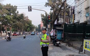 Berikan Pelayanan Kepada Masyarakat, Personil Polsek Lengkong Laksanakan Kegiatan Gatur Pagi