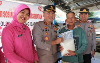 Polres Lambar Gelar Bakti Sosial dan Bakti Kesehatan, Kapolres: Ajak warga jaga Kondusifitas pemilu 2024