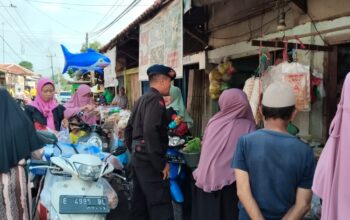 Personil Sat Brimob Polda Jabar Patroli Harkamtibmas Cegah Tindak Kejahatan