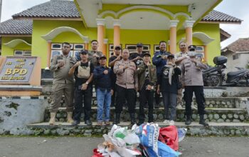 Masa Tenang, Kanit Samapta Polsek Sukahaji Pengamanan Penertiban APK di Wilayah Hukumnya