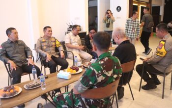 Kapolres Nganjuk Minta Anggota Pam TPS untuk Tetap Waspada Pasca Pungut dan Hitung Suara