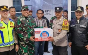 Dandim 0611/Garut Letkol Czi Dhanisworo, S.Sos Bersama Forkopimda Kab. Garut Pimpin Langsung Apel Gabungan Operasi Cipta Kondisi KRYD Skala Besar