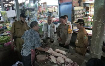 Cegah Panic Buying Satgas Pangan Polresta Malang Kota Inspeksi ke Sejumlah Pasar