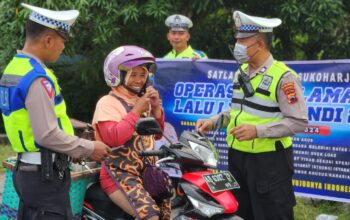 Hari Kedelapan Ops Keselamatan Candi, Polres Sukoharjo Terus Galakkan Imbauan
