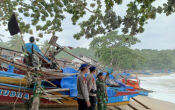 Sat Polairud Polres Garut Sigap Lakukan Langkah Preventif Antisipasi Terjadinya Gelombang Tinggi