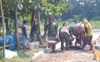 Kebut Pengecoran Jalan Program TMMD Desa Katong