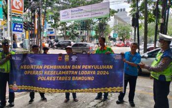 Himbauan Tertib Berlalulintas Kepada Pengendara oleh Unit Lantas Polsek Cicendo Polrestabes Bandung