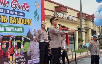 Wakapolresta Bandung AKBP Maruly Pardede Melepas 150 Pemudik Gratis Menuju Jawa Tengah