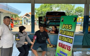 Polres Jepara Beri Layanan Pemeriksaan Kesehatan Gratis saat Mudik Lebaran 2024