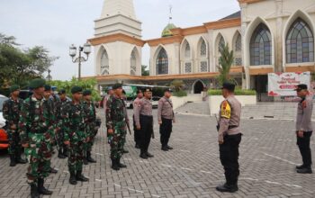 Sat Samapta Polres Sukoharjo Sterilisasi Tempat Sholat Idul Fitri 1445 H