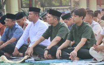 Kapolres Gelar Shalat Idul Fitri 1 Syawal 1445 H Bersama Keluarga Besar Polres Nganjuk