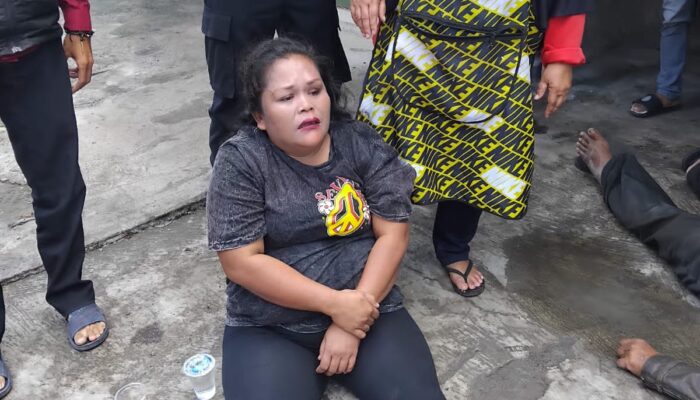 Respon Cepat Sie Dokkes Polres Garut Tangani Pemudik Yang Alami Laka Lantas di Tengah Perjalanan