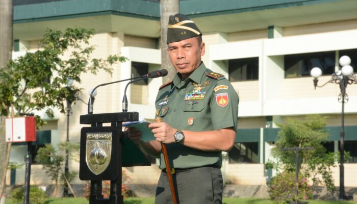 Pangdam IV/Diponegoro Sampaikan Penekanan Panglima TNI Pada Upacara Bendera 17-an