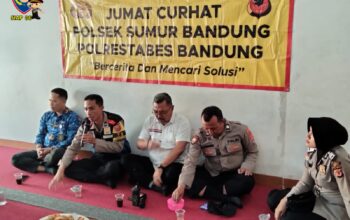 Giat Jum’at Curhat Polsek Sumur Bandung Bersama Warga, Toga, Toda RW 06 Kelurahan Kebon Pisang Bandung