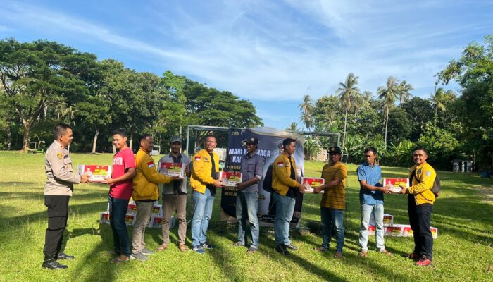 Polres Jepara Gandeng Komunitas Motor Gelar Baksos di Karimunjawa