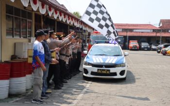Menyambut HUT Bhayangkara ke- 78, Polres Kendal Bakti Sosial Salurkan Air Bersih