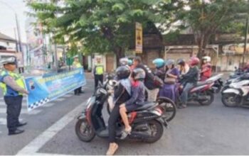 Sosialisasi Kamseltibcarlantas dalam Rangka Operasi Patuh Candi 2024, oleh Satlantas Polres Kudus