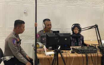 Satlantas Polres Jepara Sosialisasikan Ops Patuh 2024 Lewat Dialog Interaktif Di Radio