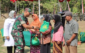 Buka TMMD Pare Mondokan, Bupati Sragen Puji Letkol Inf Yoga