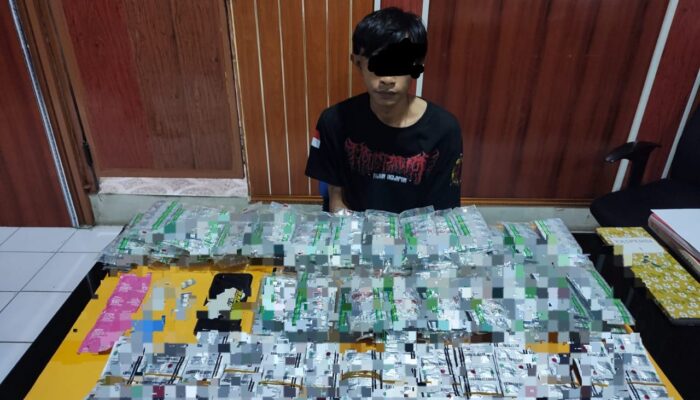 Polres Ngawi Ungkap Peredaran Okerbaya, Tersangka dan Ribuan Pil Koplo Berhasil Diamankan