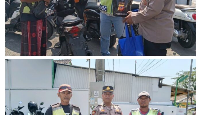 Polisi Sambangi Juru Parkir dan Berikan Bantuan Sembako