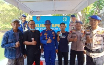 Satpolairud Polres Garut Bersama PKM Gelar Klinik Apung
