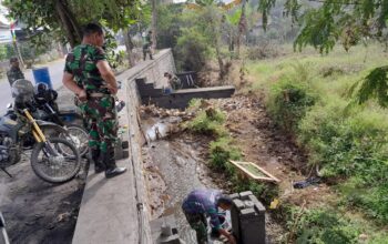 Sektor 2 Citarum Harum Membuat Jaring di Anak Anak Sungai Citarum