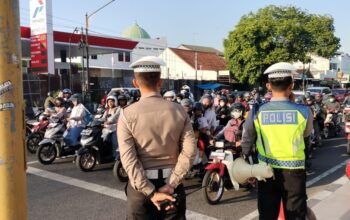 Satlantas Polres Sragen Ajak Warga Lebih Taat Berlalu Lintas Lewat Penerangan Keliling