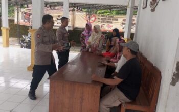 Polsek Jatikalen lakukan Patroli Dialogis Gaungkan Program Cooling System Menghadapi Pentahapan Pilkada Serentak 2024