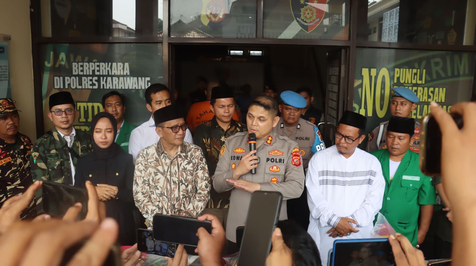 Sat Reskrim Polres Karawang Ungkap Tindak Pidana Kekerasan 