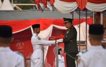Dandim Grobogan Pimpin Upacara Penurunan Bendera