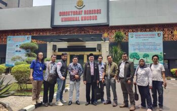Didampingi PH PPWI, Wilson Lalengke Penuhi Undangan Klarifikasi Krimsus Polda Metro Jaya
