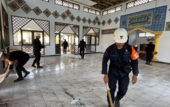 Penanganan Pasca Gempa Bumi Oleh Sat Brimob Polda Jabar 