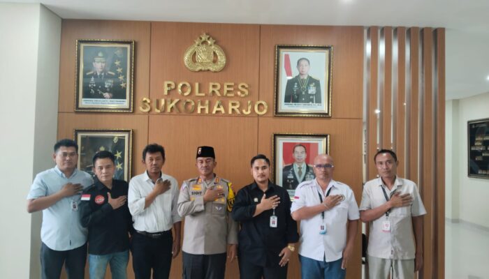 Kapolres Sukoharjo: “Seduluran Selawase”, Ngopi Bareng Dandim Rangkul Tokoh Masyarakat Jaga Kondusifitas Pilkada
