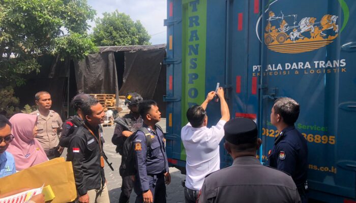 Polda Jateng Kawal Ketat Distribusi Logistik Pemilukada 2024, Pastikan Surat Suara Tiba Tepat Waktu