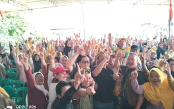 “Kandang Macan” Digebrak Rois, Masyarakat Ponorogo Padati Kampanye Pasangan Calon Nomor 1