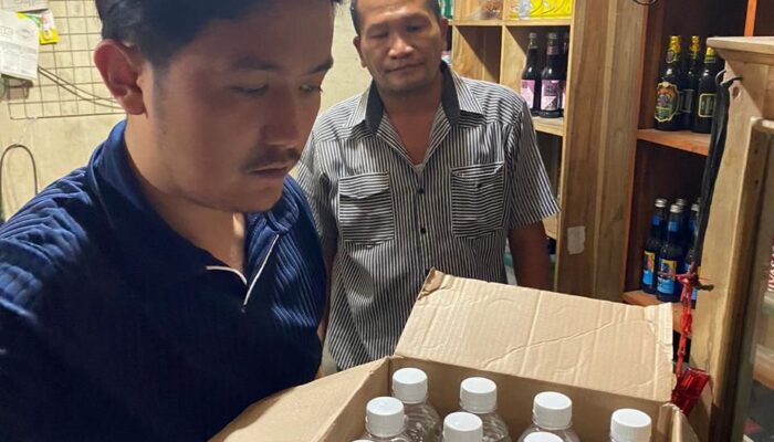 Sat Narkoba Polrestabes Bandung Razia Miras, Amankan 24 Botol Minuman Keras