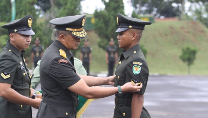 Kasdam III/Slw Lantik 342 Prajurit Menjadi “Sersan Dua”