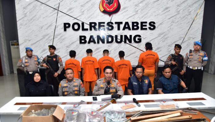 Lima Anggota GRIB Jaya Ditetapkan Tersangka Penyerangan Kantor Pemuda Pancasila di Bandung