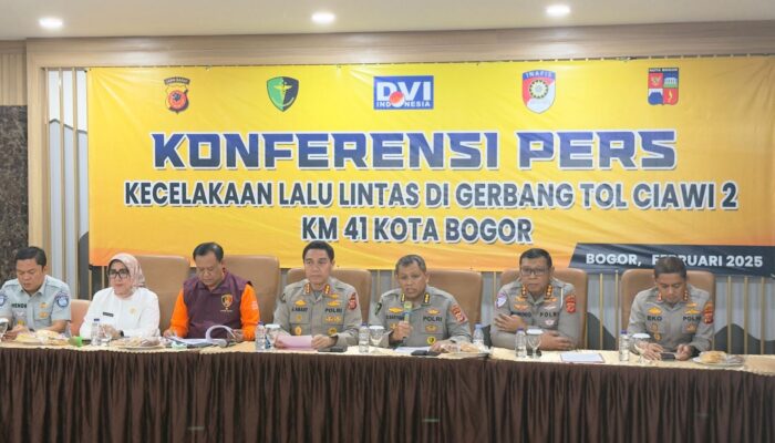 Tim DVI Polda Jabar Identifikasi Enam Korban Kecelakaan Maut di Tol Jagorawi
